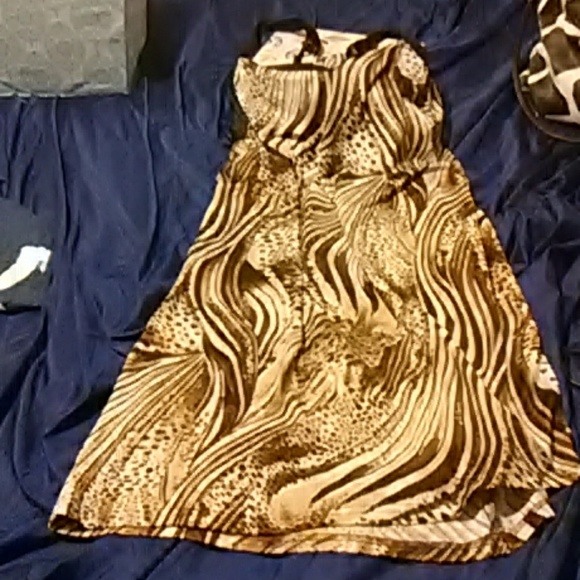 Animal Print sleeveless razorback Mini - Picture 4 of 5